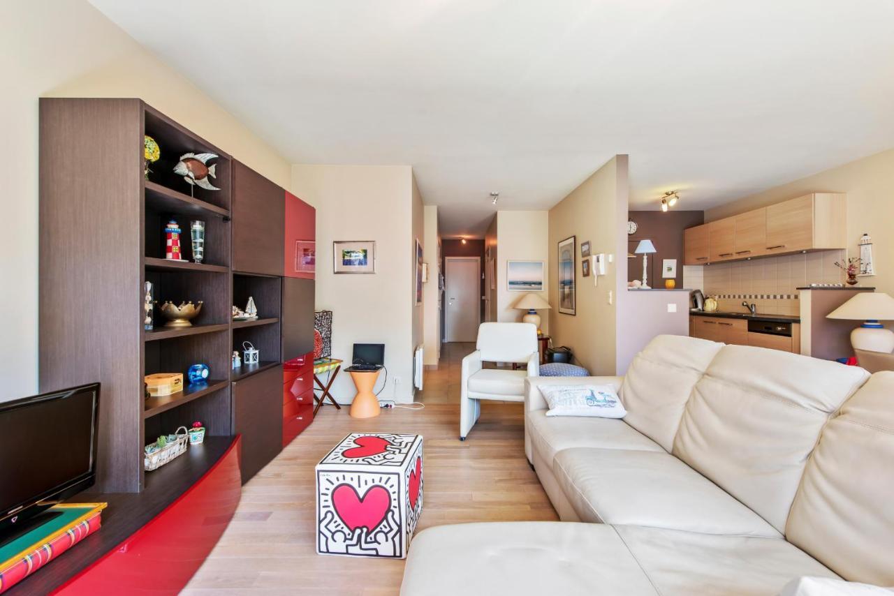 Bright Apartment With 2 Terraces In เดอปาน ภายนอก รูปภาพ