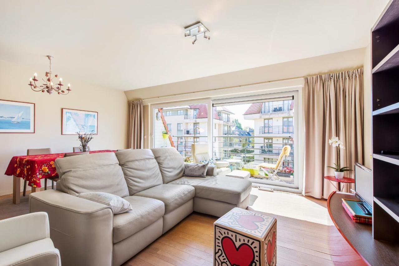 Bright Apartment With 2 Terraces In เดอปาน ภายนอก รูปภาพ